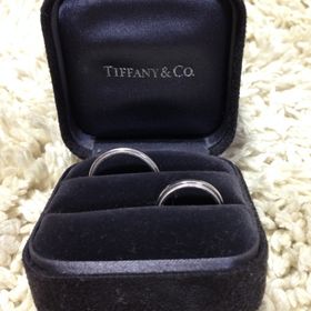 【ティファニー(Tiffany & Co.)の口コミ】 私は、結婚指輪は男性と女性が全く一緒のデザインが希望でした。

男性が…