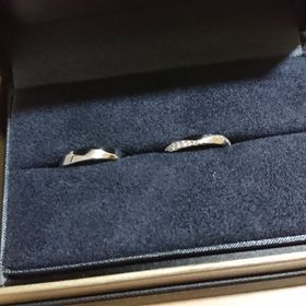 【ラザール ダイヤモンド(LAZARE DIAMOND)の口コミ】 1番の決め手は、新郎用の流れるような3本のラインがキレイで旦那さんが気…