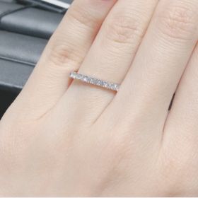 【ラザール ダイヤモンド(LAZARE DIAMOND)の口コミ】 何度か店舗に伺って色々なタイプを見せていただきました。ハーフエタニテ…