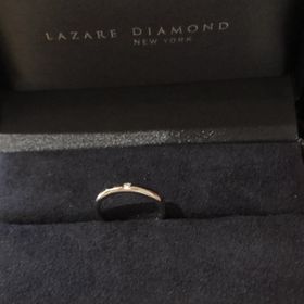 【ラザール ダイヤモンド(LAZARE DIAMOND)の口コミ】 夫と話し合った結果、非常にシンプルな指輪を探していたのですが、ラザー…