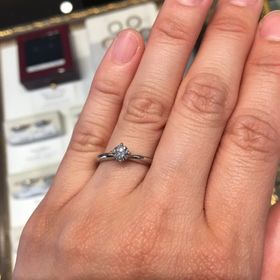 【アイプリモ(I-PRIMO)の口コミ】 アイプリモにはシンプルで上品で美しいデザインが多く、その中でも私が購…