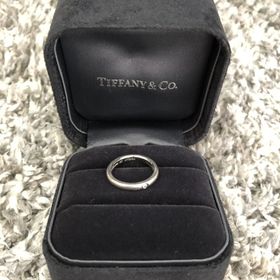 【ティファニー(Tiffany & Co.)の口コミ】 私は、10代の頃から結婚指輪は絶対にティファニーと決めていて、何十年経…