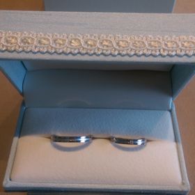 【Tomo me(トモミ)の口コミ】 自分達が気にいるデザインと無理の無い価格帯でネット検索し、県内で取り…