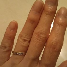 【GALA JEWELRY(ガラジュエリー)の口コミ】 知り合いにガラさんを紹介していただき、主人とお店に見に行きました。
価…