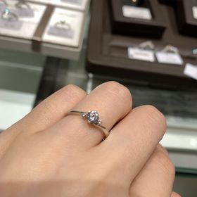 【アイプリモ(I-PRIMO)の口コミ】 指輪のデザインはたくさんありました。漠然と訪問したので自分の好みのも…