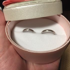 【insembre(インセンブレ)の口コミ】 デザインと価格で決めました。
光沢が控えめのデザインから選びました。
…