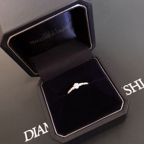 【銀座ダイヤモンドシライシの口コミ】 始めに購入しようと思っていた物や気になる物を何種類か試着してみました…