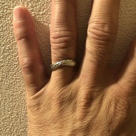 【ケイウノ ブライダル(K.UNO BRIDAL)の口コミ】 素材はプラチナにしました。デザイン画を何枚も書いてくれてとてもイメー…