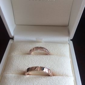 【TASAKI(タサキ)の口コミ】 色々な指輪を見たのですがシンプルすぎるものよりデザインが少しあり、あ…