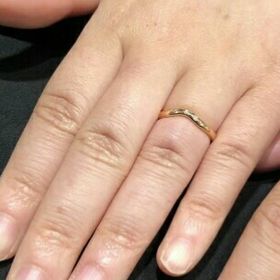 【ティファニー(Tiffany & Co.)の口コミ】 婚約指輪は大きなダイヤモンドをつけたものを買ったので、結婚指輪はあま…