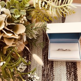 【GALA JEWELRY(ガラジュエリー)の口コミ】 何よりも価格！！価格重視で選びました。
婚約指輪を高額にしてくれたので…