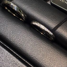 【ラザール ダイヤモンド(LAZARE DIAMOND)の口コミ】 メレダイヤの輝きは眺めていたい、それでも、あまり華美になりすぎないこ…