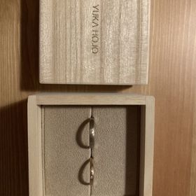 【YUKA HOJO(ユカホウジョウ)の口コミ】 シンプルなデザインで木目があることが決めて。この世に二つだけのデザイ…
