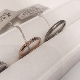 【BAUM(バーム)の口コミ】 指輪のデザインが気に入りました
他にはないデザインで、一つ一つ
細かく…