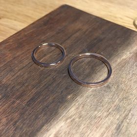 【CRAFY(クラフィ)の口コミ】 シルバー系の落ち着いた色味と迷いましたが、実際にお店で試着してみて、…