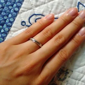 【銀座ダイヤモンドシライシの口コミ】 シンプルでつけ心地の良いもので探していました。シンプルなデザインでも…