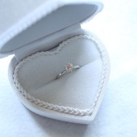 【LEHAIM(レハイム)の口コミ】 ダイヤの大きさにこだわっていたので、ダイヤの予算と質に満足しました。
…