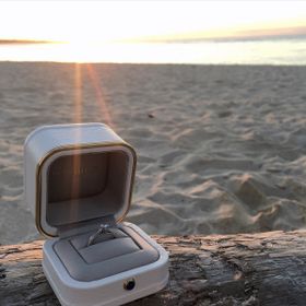 【ブシュロン(BOUCHERON)の口コミ】 約40万円ほどしましたが、指輪の周りに小さなダイヤモンドが施されている…