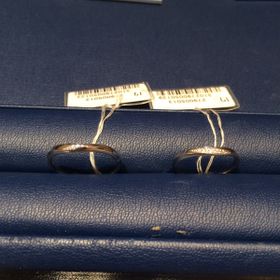 【銀座ダイヤモンドシライシの口コミ】 接客が最高。長時間に渡ったが、嫌な顔せず、こちらが納得いくまでお付き…