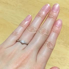 【アイプリモ(I-PRIMO)の口コミ】 シンプルだけど品があって、そして指がキレイに見えるデザインだったので…