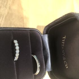 【ティファニー(Tiffany & Co.)の口コミ】 本当に種類が沢山あります。一度ネットで検索していったのですが、デザイ…