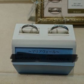 【アネリディギンザ(ANELLI DI GINZA)の口コミ】 指を長く見せたかったので、オススメの指輪を聞いたところ、こちらの指輪…