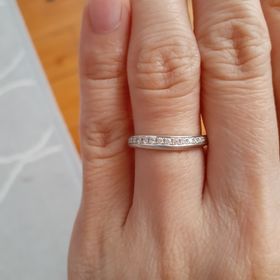 【COLANY(コラニー)の口コミ】 妹が先に結婚することになって、可愛い指輪を見つけたと喜んでいたので私…