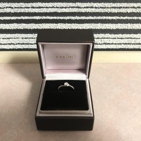 【アイプリモ(I-PRIMO)の口コミ】 指輪のデザインが華奢で気取らず、シンプルでありながらも女性らしさを引…