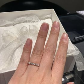 【エクセルコダイヤモンド(EXELCO DIAMOND)の口コミ】 ありとあらゆるブランドでハーフエタニティを試着して周り、比較検討しま…