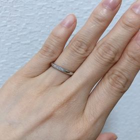 【銀座ダイヤモンドシライシの口コミ】 シンプルかつ、可愛い指輪を探していたところ、こちらの指輪を紹介して頂…