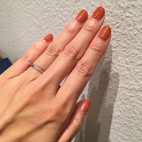 【銀座ダイヤモンドシライシの口コミ】 シンプルなデザインを希望していました。ストレートでシンプルながらもダ…