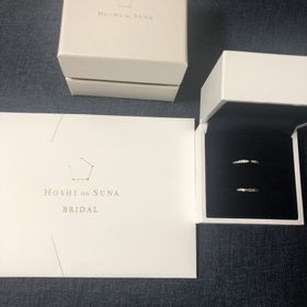 【HOSHI no SUNA 星の砂(ほしのすな)の口コミ】 リボンのような形とキラキラ感に惹かれて旦那さんに形を合わせてもらい、…
