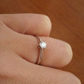 【エクセルコダイヤモンド(EXELCO DIAMOND)の口コミ】 私はダイヤの大きさにはこだわりはありませんでした。悩んでいたら店員が…