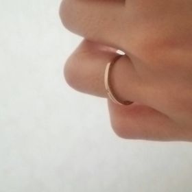 【LUCIE(ルシエ)の口コミ】 シルバー以外の色で、できればゴールドかピンクゴールドで探していました…