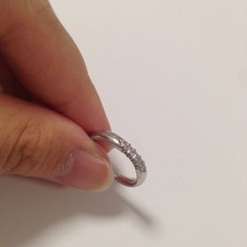 【ラザール ダイヤモンド(LAZARE DIAMOND)の口コミ】 ダイアモンドがこれだけしっかりついた結婚指輪も少なく、しかも価格がそ…