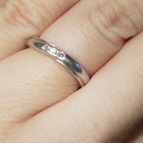 【FIRST DIAMOND(ファーストダイヤモンド)の口コミ】 いろんな店舗をすごくまわった中フルオーダーになって店員さんのデザイン…