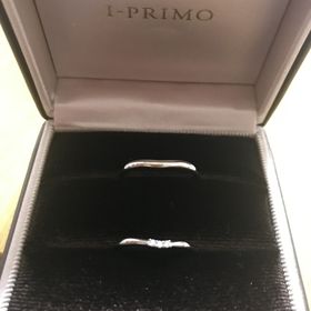 【アイプリモ(I-PRIMO)の口コミ】 決めては、デザインです。V字かS字でシンプルだけど、ダイヤがついている…