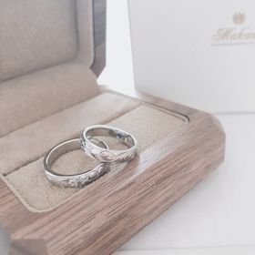 【Makana(マカナ)の口コミ】 デザインと存在感が決め手でした。誰もつけていない、2人だけのデザイン、…