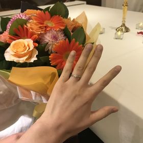 【アイプリモ(I-PRIMO)の口コミ】 プロポーズを受ける前に何度か女性の先輩とアイプリモの指輪を試着しに行…