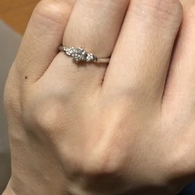 【THE KISS(ザ・キッス)の口コミ】 ディズニーのアリエルが好きでこの指輪にしました。巻貝をイメージした緩…