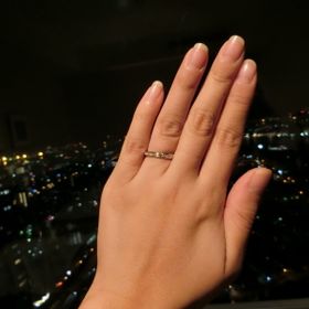 【ラザール ダイヤモンド(LAZARE DIAMOND)の口コミ】 カテゴリーとしては結婚指輪になりますが、私の場合はこちらを婚約指輪と…