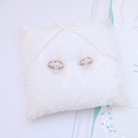 【TANZO.(鍛造指輪)の口コミ】 【デザイン】S字カーブの甲丸
【カラー】コーラルゴールド
【製法】機械鍛…