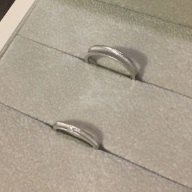 【クアラントット】の口コミ プラチナなのにピカピカしていなくて、オーソドックスな形ながらも掘り加工...