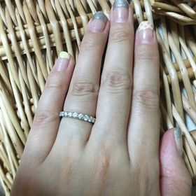 【Ponte Vecchio(ポンテヴェキオ)の口コミ】 初めから一粒タイプは考えておらずエタニティで考えていました。細いもの…