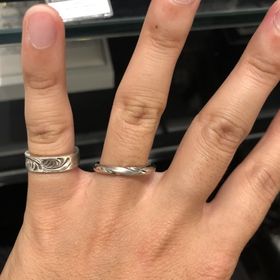 【エクセルコダイヤモンド(EXELCO DIAMOND)の口コミ】 デザインが可愛くて男性用、女性用共にとても気に入りました。
価格も丁度…