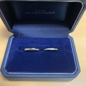 【銀座ダイヤモンドシライシの口コミ】 デザインはダイヤモンドが何個か入ってるのが欲しいと思っていました。し…