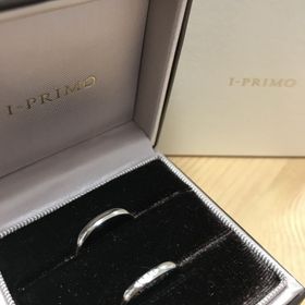 【アイプリモ(I-PRIMO)の口コミ】 指輪のデザインに惹かれて購入しました。
色はプラチナが良いと思っていて…