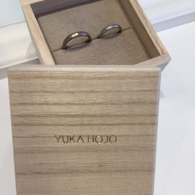 【YUKA HOJO(ユカホウジョウ)の口コミ】 指輪のデザインはネットで見て一目ぼれでした。婚約指輪はいらない意向だ…