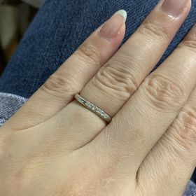 【4℃ BRIDAL(ヨンドシーブライダル)の口コミ】 4℃のブランドが個人的に好きで、店員さんの対応も完璧でした。結婚指輪は4…