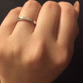 【canal4℃(カナルヨンドシー)の口コミ】 指が短く、太いので少しでもスッキリ見えるデザインがよかったのでオスス…